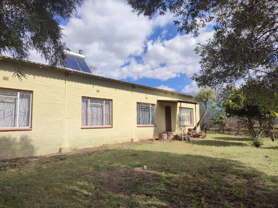 4 Bedroom Property for Sale in Zeerust North West